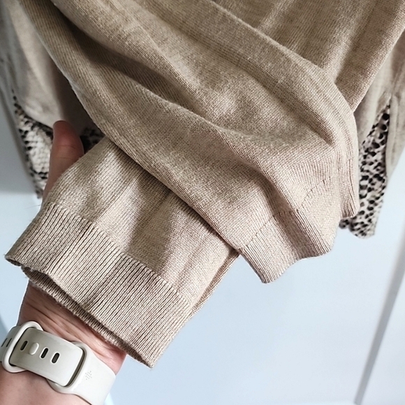 NYDJ Cashmere blend Sweater with attached blouse size XL - Picture 5 of 7